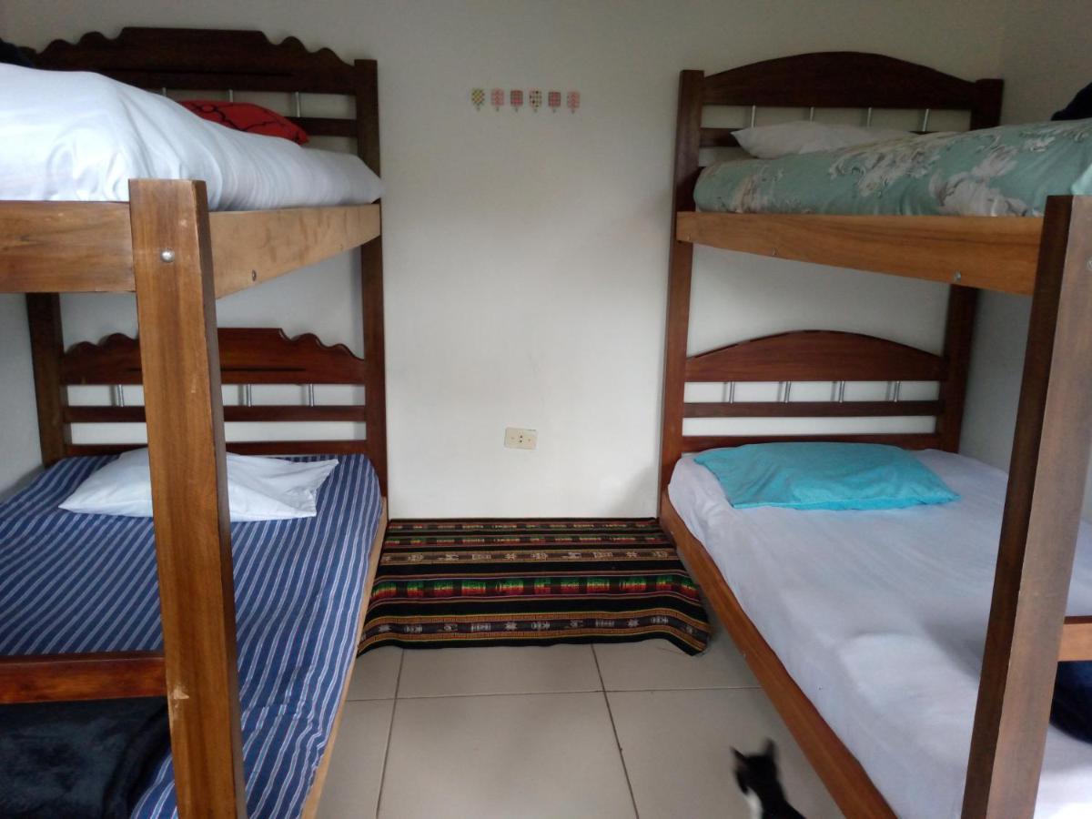 Samailandia Backpack Hotel Samaipata Bagian luar foto