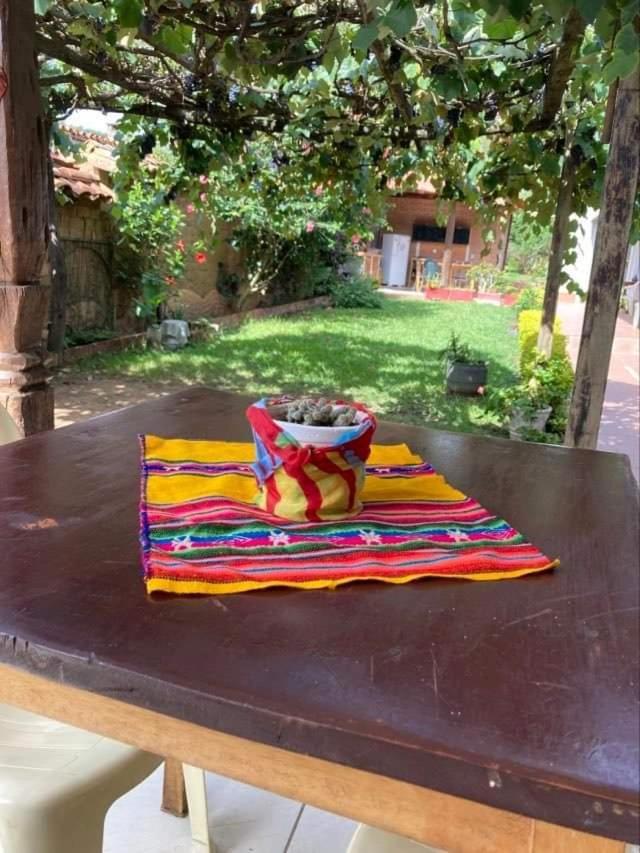 Samailandia Backpack Hotel Samaipata Bagian luar foto