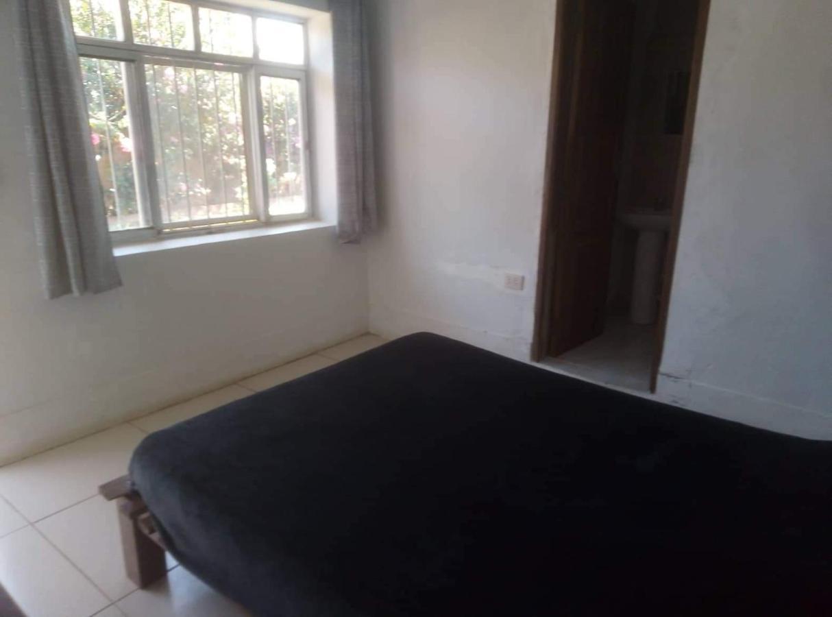 Samailandia Backpack Hotel Samaipata Bagian luar foto